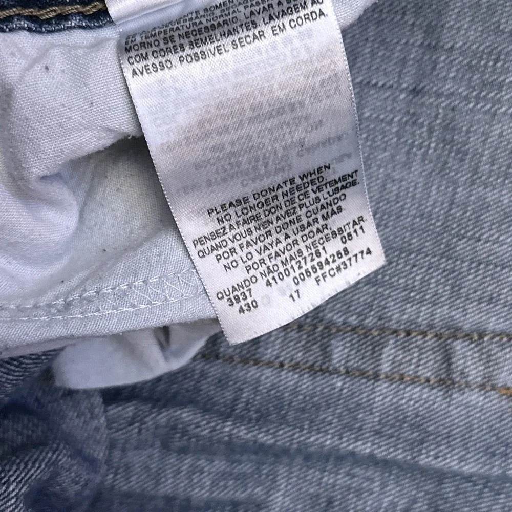 Levis excellent pre